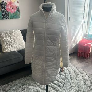 Women’s lightweight jacket. Size small by Active USA.